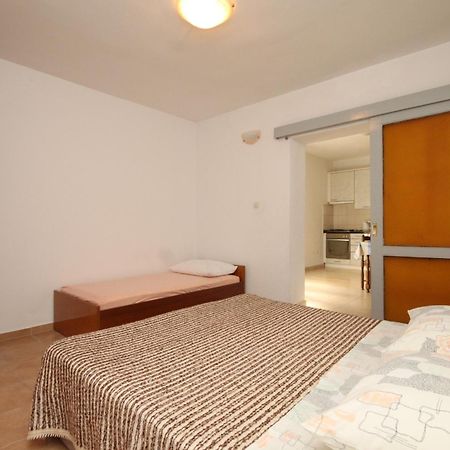 Apartments With A Parking Space Makarska - 6792 Стая снимка